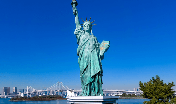 世界の名所クイズ！この有名な建造物はどこの国？ 第3問